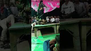 pahir ke pet ke niche sadi hamari Jan logi kya#statussong #viralvideo #dance #status #ytshorts