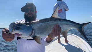 S8:E7 | SABALO grande casi salta dentro de la lancha |  ISLA ARENA | Tarpon Fishing