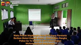 Waka Polsek Majalengka Kota Berikan Materi Kepada Pelajar Dalam Rangka "Police Go To School"