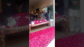 میرے جنازے پہ رونے والوں فریب میں ھو بغور دیکھو