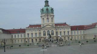 Bus tour, Berlin