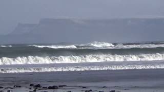 Gdzieś na plaży w hrabstwie Sligo w drodze do krainy W.B. Yeatsa.