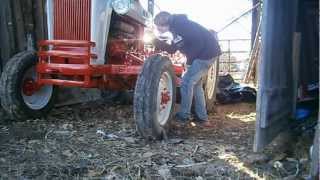 Cold Starting the '55 Ford 850 Tractor