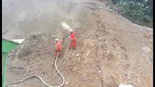 Dry cocnrete shotcrete working video 3