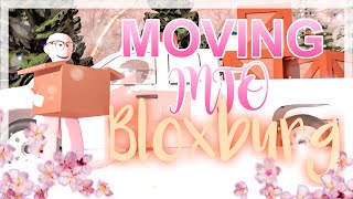 Moving Into Bloxburg Roleplay | House Tour