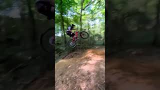 MTB jump ibis mojo hd4 #bike #bikelife #dirtbike #downhill #mtb #pourtoi #ride #rider #vtt #jump