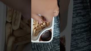 Dipsters chocolaty dip+biscuits review 🤢🤤😋