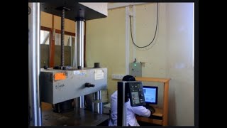 UTM Steel Tensile strength Testing in the lab