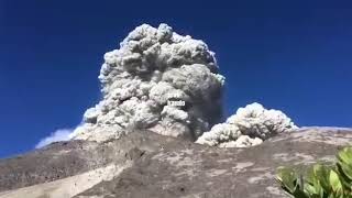 Detik2 para pendaki berhadapan langsung dgn erupsi Merapi 2018