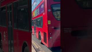 Metroline SN09CFY(TE1743) on the 606 at Union Street going towards Queensbury