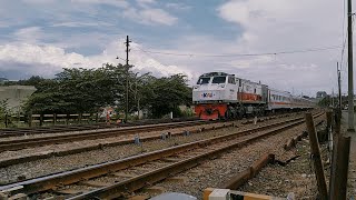 Hunting 3kereta jalur stasiun padalarang full