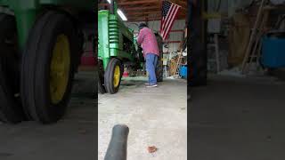 John Deere B 1941 Cold Start