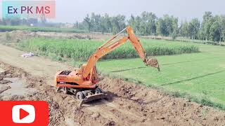 Excavator#doosan #200 working in #lahore bricks in work