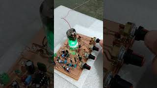 Teste de mais uma montagem na faixa de 40m Receptor Regenerativo Valvulado #válvula #tube #radio