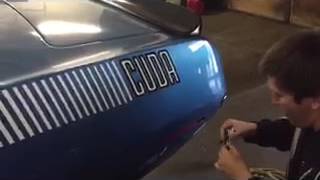 Installing 392 Hemi decal