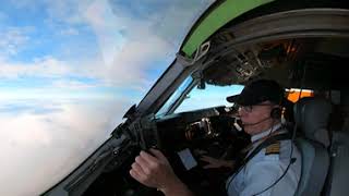 Snowing MD11 Landing Cockpit Video! 360 VR Immersive Experience! Anchorage Alaska Winter Icy Runway