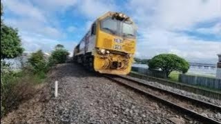 Train spotting at Tauranga