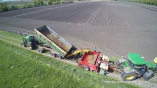 Kartoffelpflanzen im Frühjahr 2017 bei Hartmann-Paulsen in Hasenkrug [Grimme,John Deere (TyphoonG)]