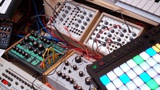 Riamiwo - Linearbeschleunigung Modular-Jam Erebus/Microbrute/VolcaFM/TR09 (Riamiwo StudioVlog 20)