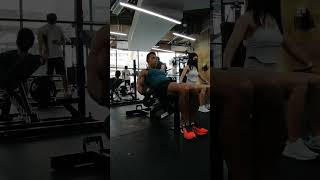 Incline Dumbbell Curl 3