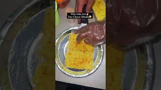 Fire cheese dhokla #food #indianfood #indianstreetfood #shortvideo #dhokla #streetfoodindia