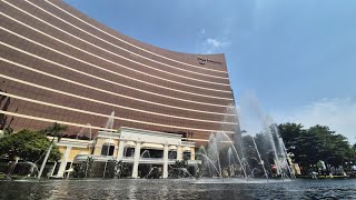 Performance Lake At Wynn Macau - Luck Be A Lady By Frank Sinatra (daytime)