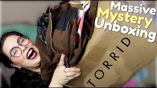 MASSIVE TORRID CLOTHING UNBOXING | Fangirl Clothes!!