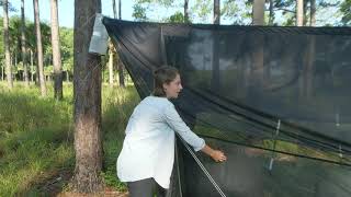 How does a malaise trap work?