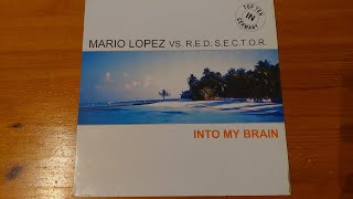 Into my brain [Plug 'n' play club edit] - Mario Lopez vs Red Sector [12" vinyl single] Ultra clean