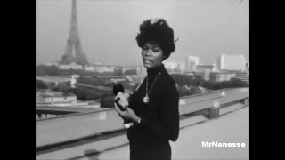 Dionne Warwick : "Walk On By" (1964) • Official Music Video • HQ Audio • Subtitle Lyrics Option