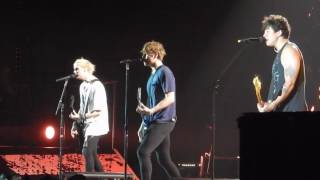 5SOS - SLFL BARCELONA SPAIN - PERMANENT VACATION + WHAT I LIKE ABOUT YOU