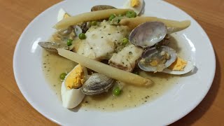 MERLUZA A LA VASCA  O MERLUZA EN SALSA VERDE