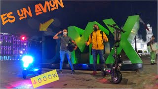 Scooter 2000 y 4000 watts rol en Zócalo Ciudad de México 🇲🇽 de noche