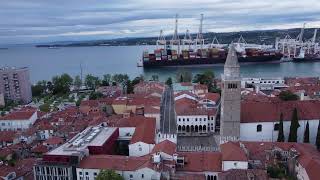 Дрон намира пристанище (Koper from above)