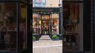 🏙️ Kirkgate in Ripon on a quiet morning in June 2024 North Yorkshire 💙💛#wombleswithken 👣