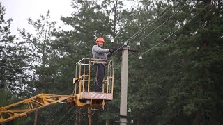 Спочатку «повернулися у позаминуле століття», а тепер – до цивілізації: Співаківка знову зі світлом