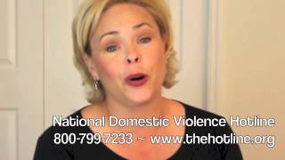 30Second Mom Video: Laura Morey Shares Hope for Women Experiencing Domestic Violence