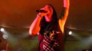 Saliva performing Click Click Boom Bobby Amaru vocalist