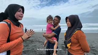 Polres Purworejo bersama relawan bersihkan Pantai Jetis Ketawang.( Kamis, 13-07-2023)