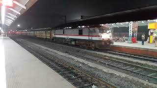 HD-Indian Railways Malda Town-Sealdah Gour Express Arriving Bandel Junction