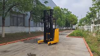 1 5Ton stand on reach forklift