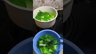 Apa yang menyebabkan warn hijau pada sayur berubah warna saat dimasak?