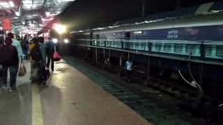 Bhubaneswar-rameswaram express arrives at vizag.