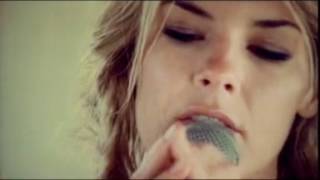 Stranded   Jennifer Paige