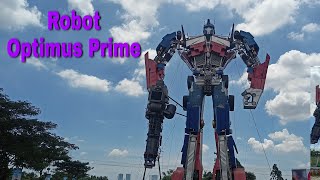 Jalan Jalan Melihat Robot Optimus Prime Raksasa (Transformers)