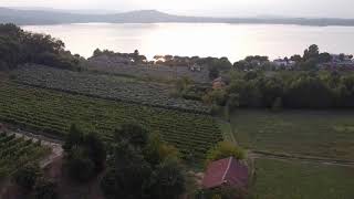 Lago di Viverone e colline