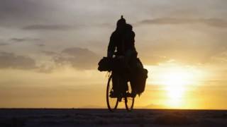 Un día de viaje en dos minutos: Bolivia | Salar de Uyuni en bicicleta