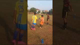 LATIHAN RINGAN SEKOLAH SEPAK BOLA