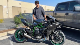 Installing GREEN CARBON FIBER WHEELS on My Ninja H2R!