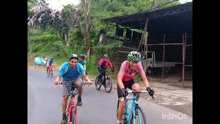 Balap sepeda road bike (uwa wawan 69 thn) adu cepat dengan bmx (anas) gaspoll salasa kahiji